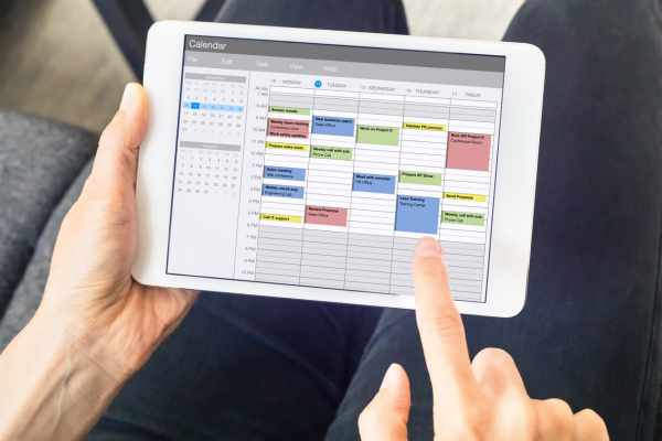 Electronic calendar in use